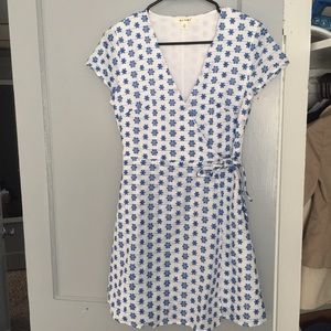 Francesca’s: flirty/sweet sundress 🌼